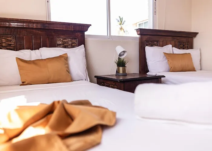 Standard Twin Room